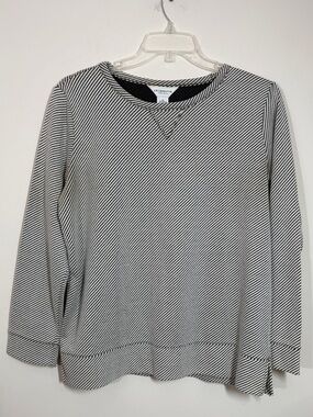 Liz Claiborne Weekend XL Black White Diagonal Stripe Sweater Top Sweatshirt NWOT